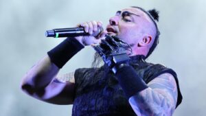 Hayko Cepkin: İğneler oldum, serumlar taktım ama sanırım kotaramayacağım