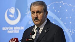 Küçük ortak da Instagram yasağına destek verdi