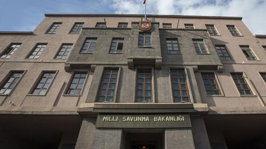 MSB: Fırat Kalkanı bölgesinde iki terörist etkisiz hale getirildi