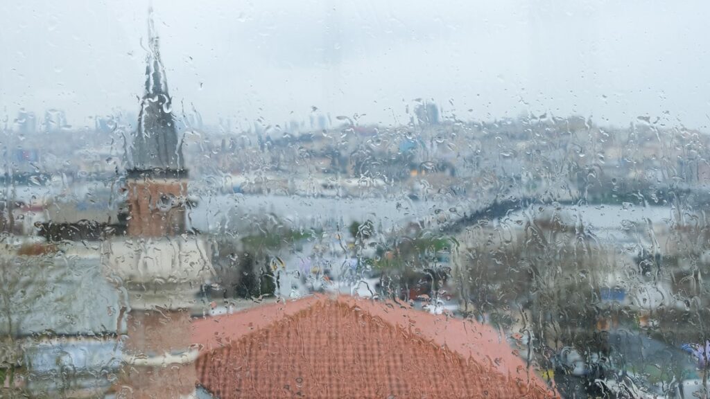 Meteoroloji ve AFAD’dan art arda İstanbul’a yağış uyarısı