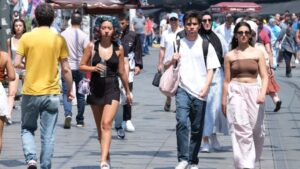 Meteoroloji’den hava durumu tahminleri: Sıcaklar bitmiyor…