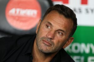 Okan Buruk: Kim kime faul yapıyor belli değil