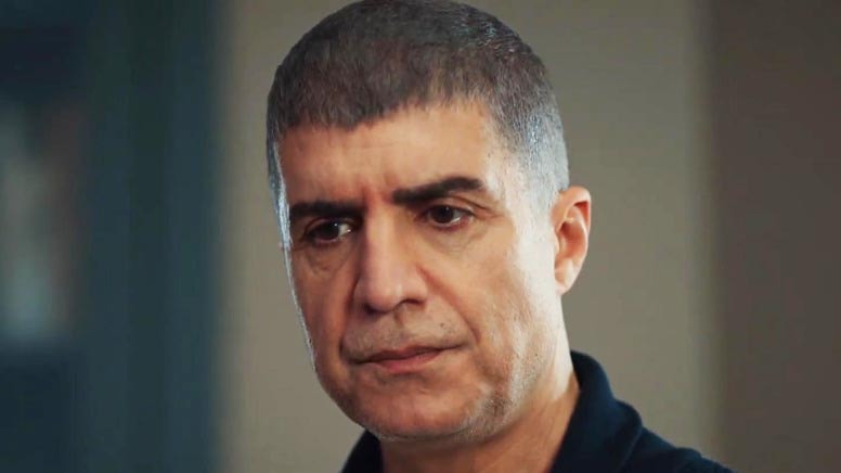 Özcan Deniz ailesini hayatından çıkardı