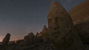 “Perseid meteor yağmuru” geceyi böyle aydınlattı…