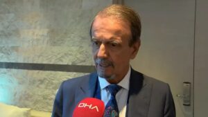 Prof. Dr. Mehmet Ceyhan’dan Sağlık Bakanlığı’nın M çiçeği rehberine tepki