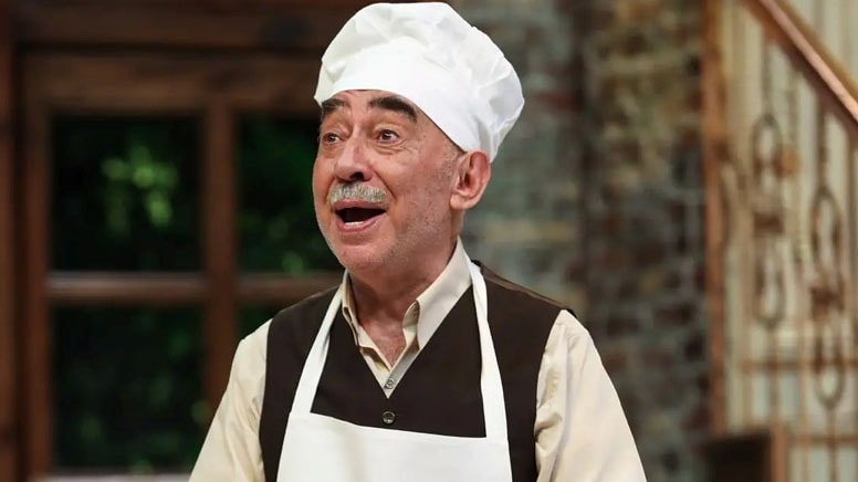 Şener Şen’e büyük saygısızlık