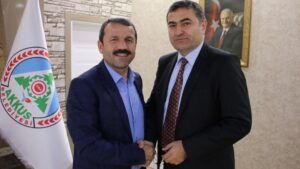 Vekil olamadılar ama ihale zengini oldular!