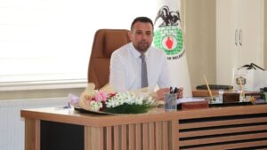 YRP’li Belediye Başkanı Ali Öztoklu AKP’ye geçiyor