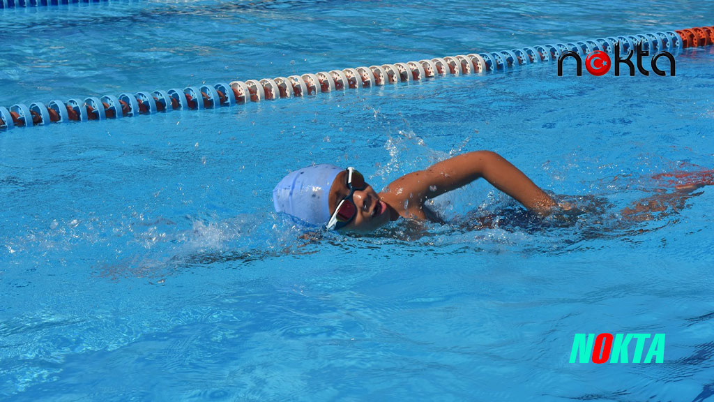 Geleceğin yüzücüleri Yıldırım’da yetişiyor