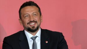 Devletten çift maaş al, Amerika’da keyfini sür… Ve yine aday ol.. Peki başarı nerede..