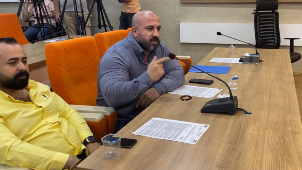 AKP’li başkanın yüzüne haykırdı: Adil değilsiniz