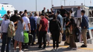 Akdamar Adası’nda 12’nci ayin yapıldı