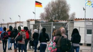 Almanya’ya 8 ayda 20 bin 426 kaçak Türk girdi