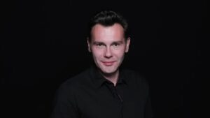 Alp Kavasoğlu kimdir, makyaj artisti Alp Kavasoğlu neden öldü, kaç yaşındaydı?