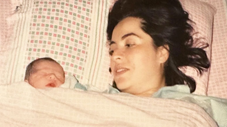 Anne acısıyla sarsılan Akın Akınözü’nden günler sonra ilk paylaşım