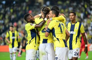 Antalyaspor Fenerbahçe maçı saat kaçta başlayacak? Antalyaspor ve Fenerbahçe’nin maç kadrosu