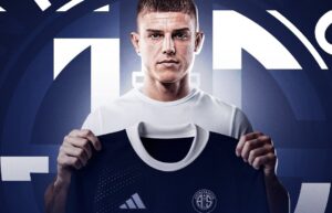 Antalyaspor Oleksandr Petrusenko ile 2 yıllık sözleşme imzaladı