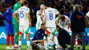 Arsenal’in yeni transferi Riccardo Calafiori milli maçta sakatlandı