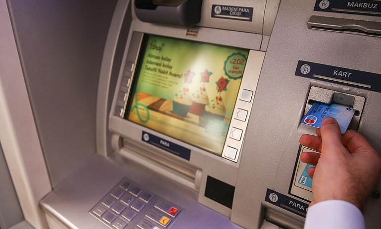 Bankalar ATM’lerde yeni döneme geçiyor: Artık bu banknotlar kullanılmayacak