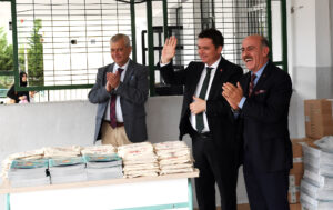 Başkan Aydın, Bursa’nın kurtuluşunu öğrencilerle kutladı