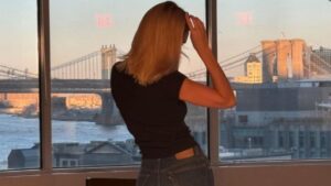 Dünyaca ünlü model sonbahara sarı saçlarıyla girdi