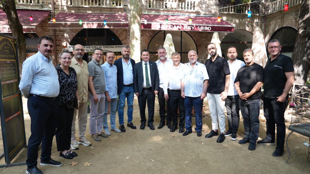 Başkan Aydın güne esnaf ziyareti ile başladı