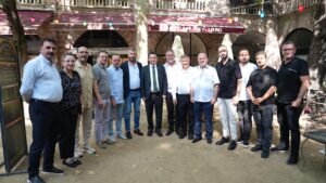 Başkan Aydın güne esnaf ziyareti ile başladı