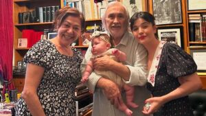 Gonca Vuslateri kızının yüzünü ilk kez gösterdi