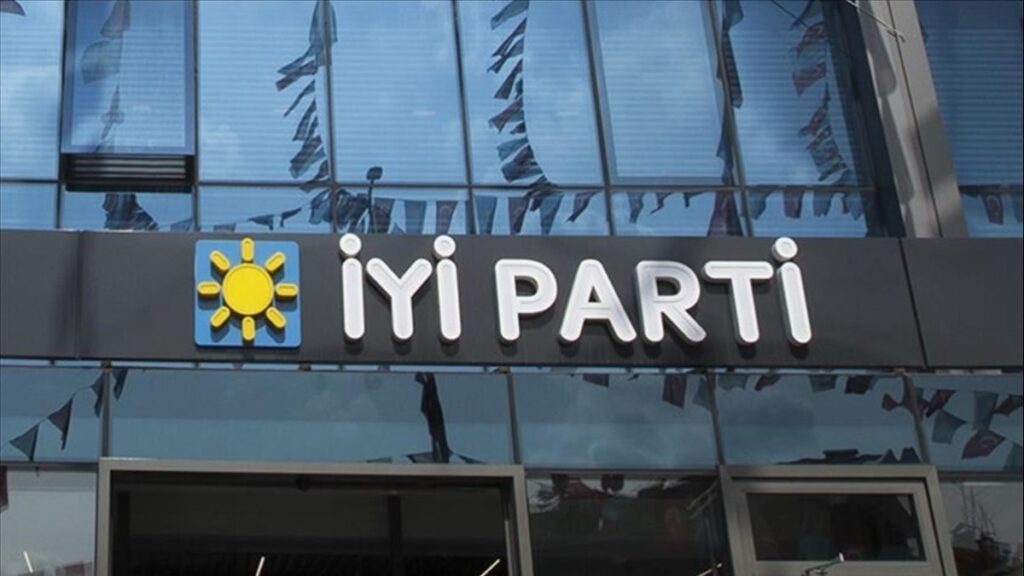 İYİ Parti’de kan kaybı sürüyor: Bir vekil daha istifa etti