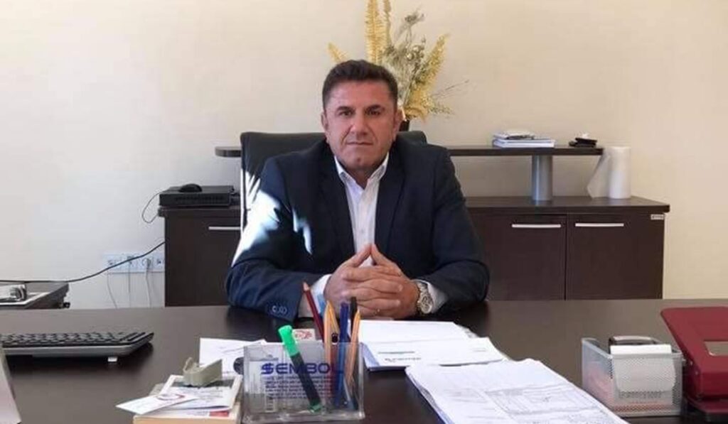 İYİ Partili başkan meclis üyeleriyle birlikte istifa etti