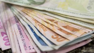 KYK burs ve kredi başvuru takvimi için gözler GSB’de! 2024-2025 KYK burs başvuruları ne zaman başlayacak?