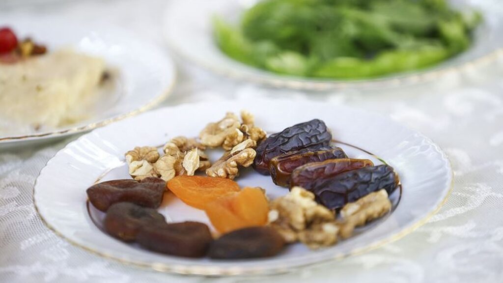 Kandil orucu kaç gün tutulur, Mevlid Kandili orucu tek gün tutulur mu?