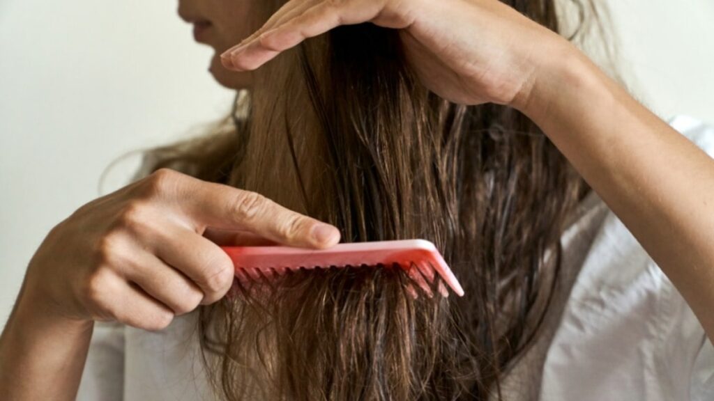 Keçe gibi olan saçların tek çözümü!