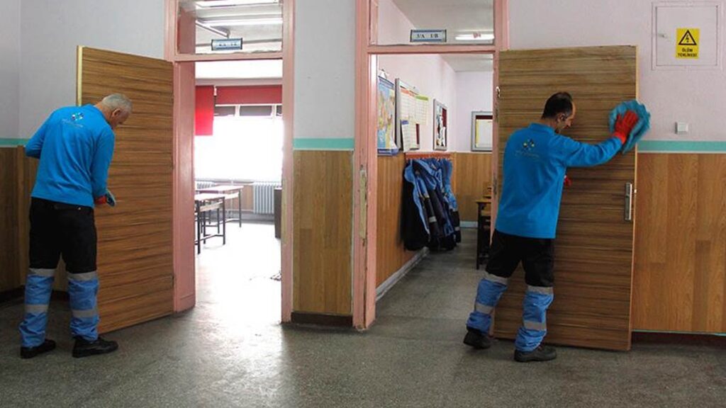 Okullara temizlik görevlisi alımı 2024 başvuru ne zaman? MEB okullara temizlik görevlisi alımı yapıyor: 30 bin temizlik personeli alımı başvuru tarihi