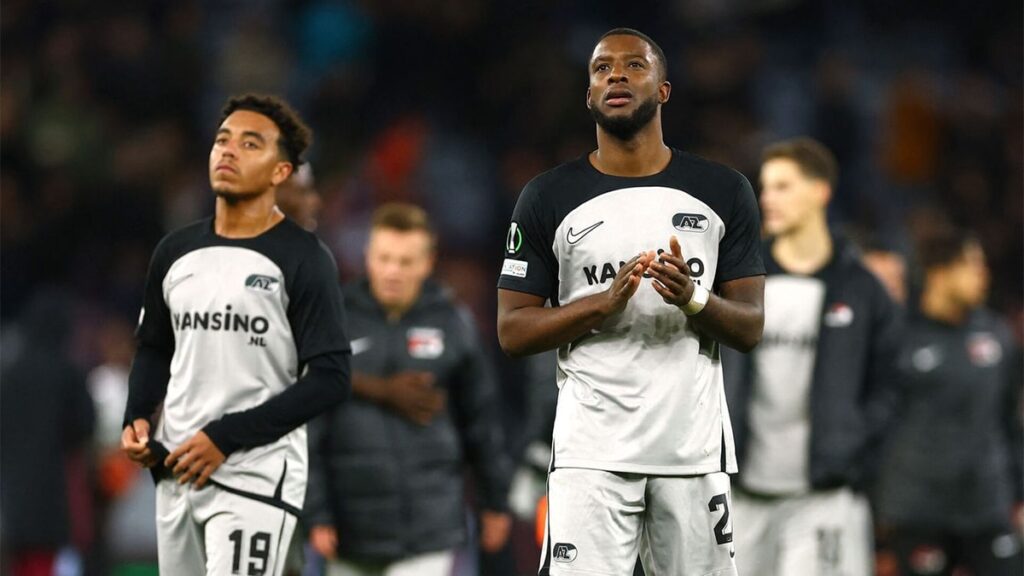 Riechedly Bazoer, Konyaspor ile iki yıllık sözleşmeye imza atıyor