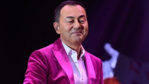 Serdar Ortaç kumarda 1 gökdelen, 15 ev kaybettiğini açıkladı