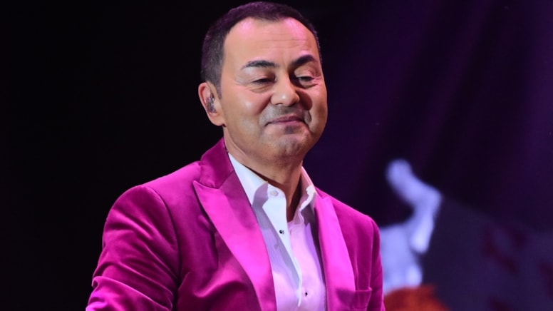 Serdar Ortaç kumarda 1 gökdelen, 15 ev kaybettiğini açıkladı