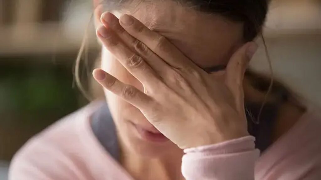 Sıklıkla yanlış anlaşılıyor!  Her 3 kadından birinin tüm gününü etkileyen hastalık