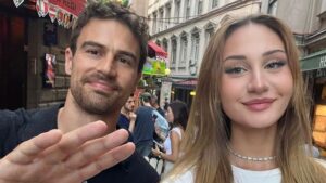 Theo James İstanbul’da