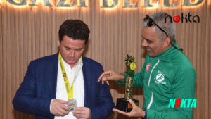 Şampiyon atletlerden Başkan Aydın’a ziyaret