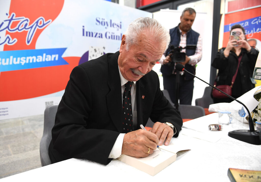 Bursalı Kitapseverler Osmangazi’de buluştu