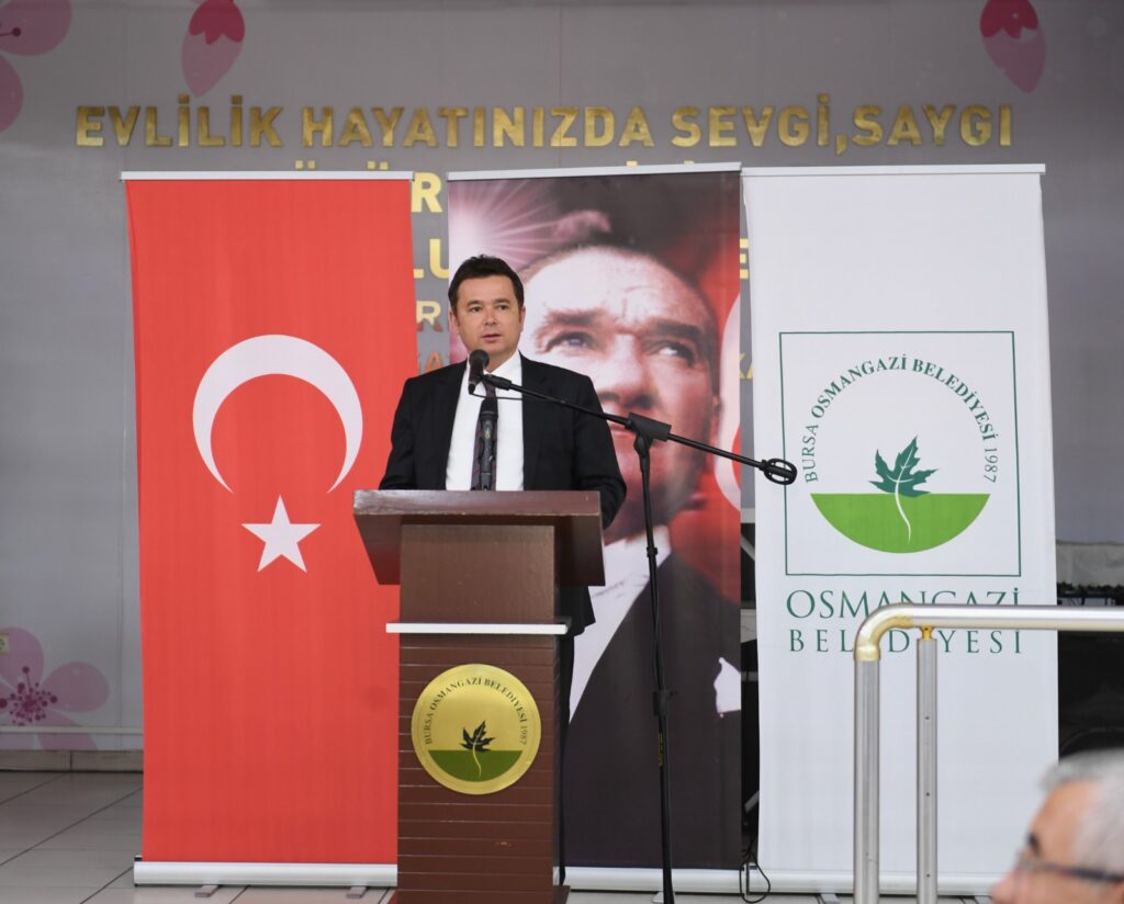 Başkan Aydın muhtarların gününü kutladı