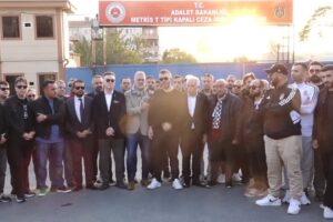 Beşiktaş’tan cezaevi önünde açıklama! Bu Beşiktaş’ın davasıdır