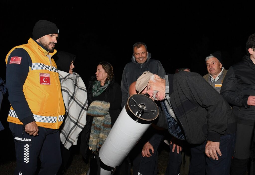 Bursa Osmangazi’de bilim tutkunlarını soğuk hava durduramadı