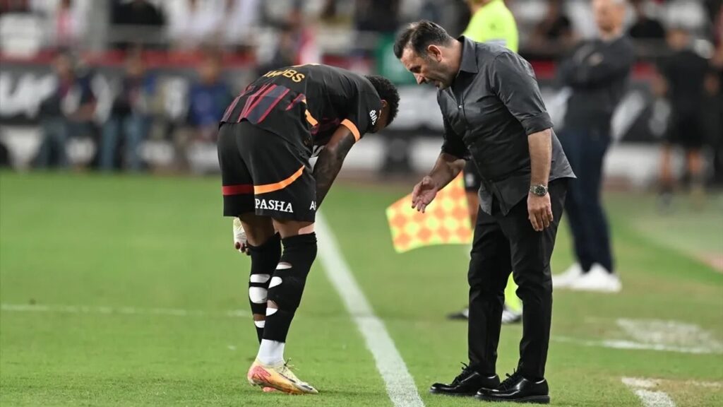 Okan Buruk kararını verdi! Jakobs yerine kim oynayacak?