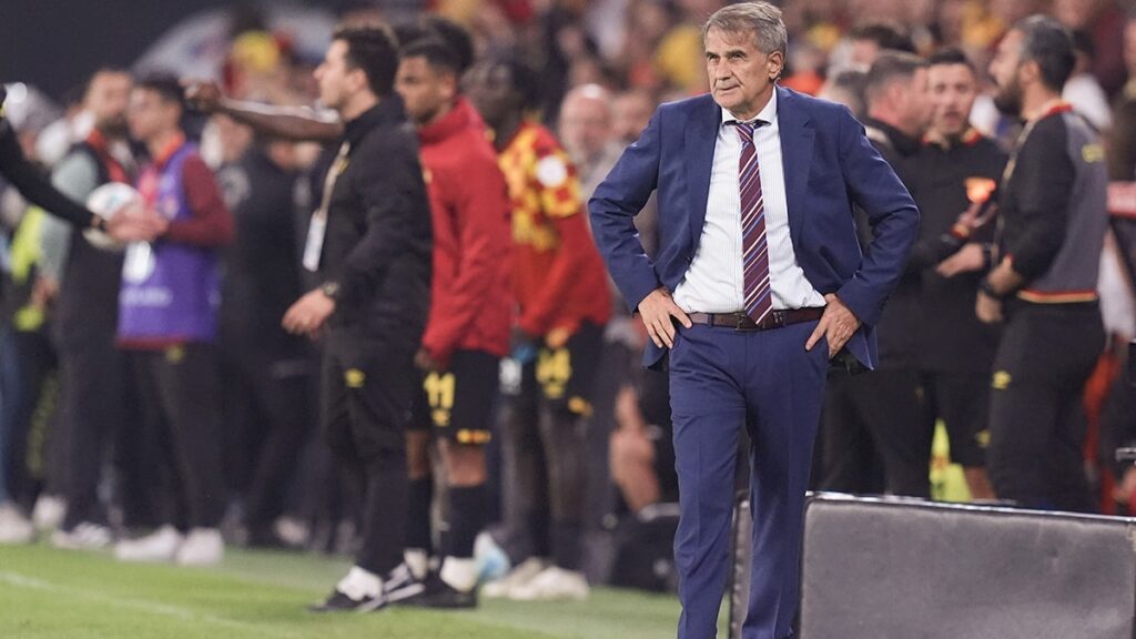 Şenol Güneş ağır yenilgi sonrası özür diledi: ‘Bundan daha kötü oyun olamaz’