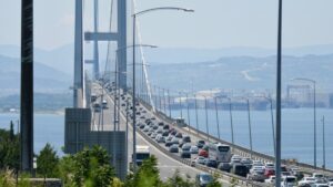 Şirketlere kıyak için dolardan vazgeçmiyorlar