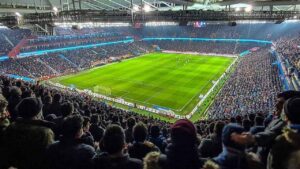 Trabzonspor-Fenerbahçe maçı için seyirci kararı!