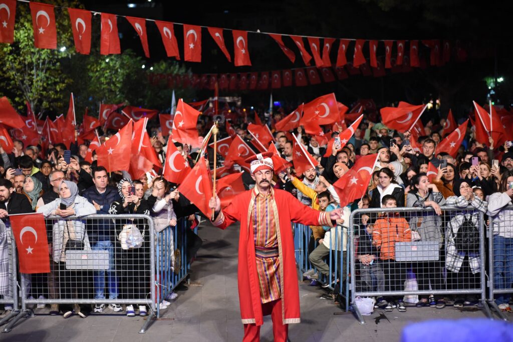 29 Ekim Bursa Yıldırım’da coşkuyla kutlandı