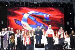 29 Ekim Yıldırım’da coşkuyla kutlandı